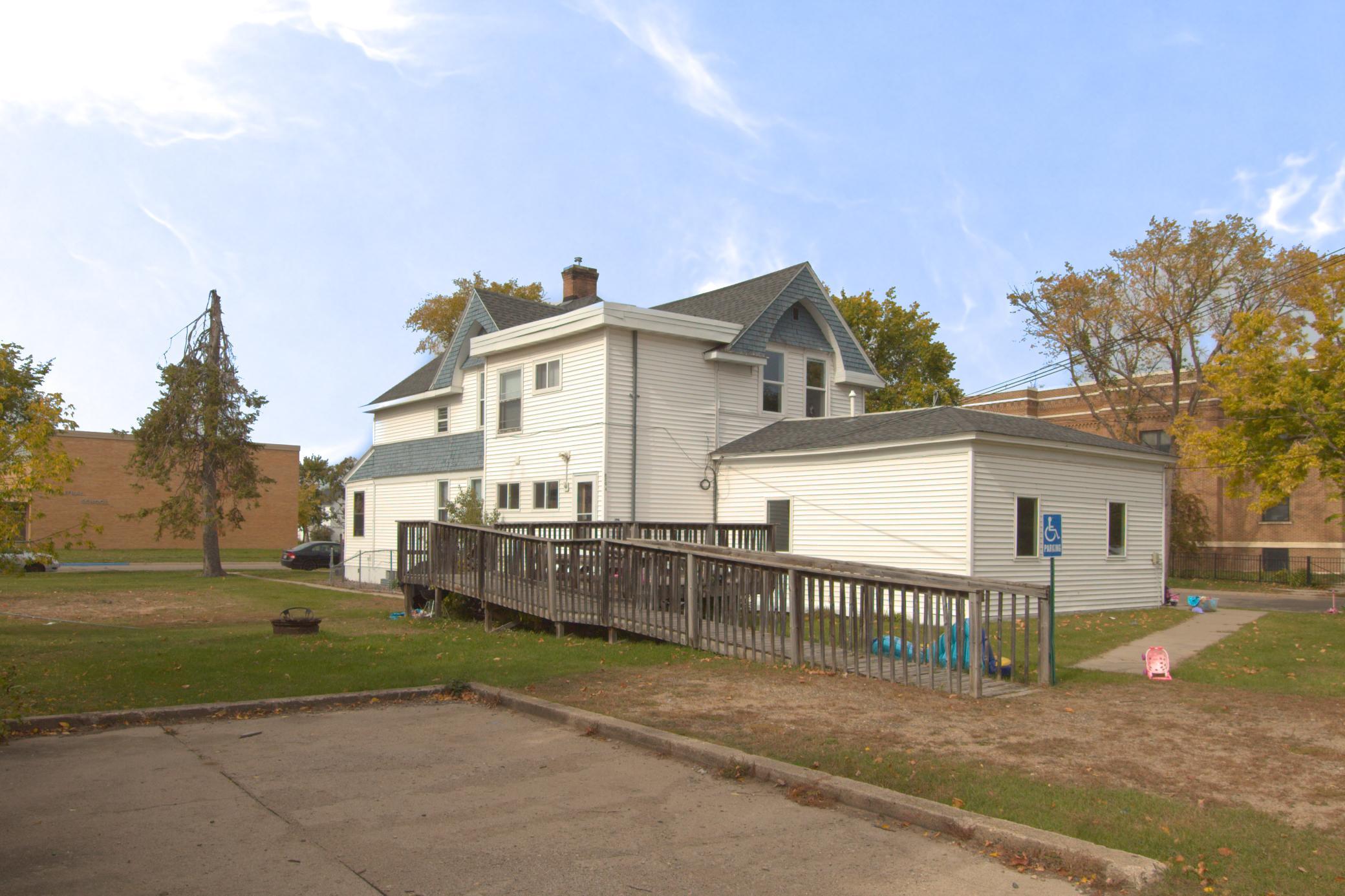 820 Beltrami Avenue NW