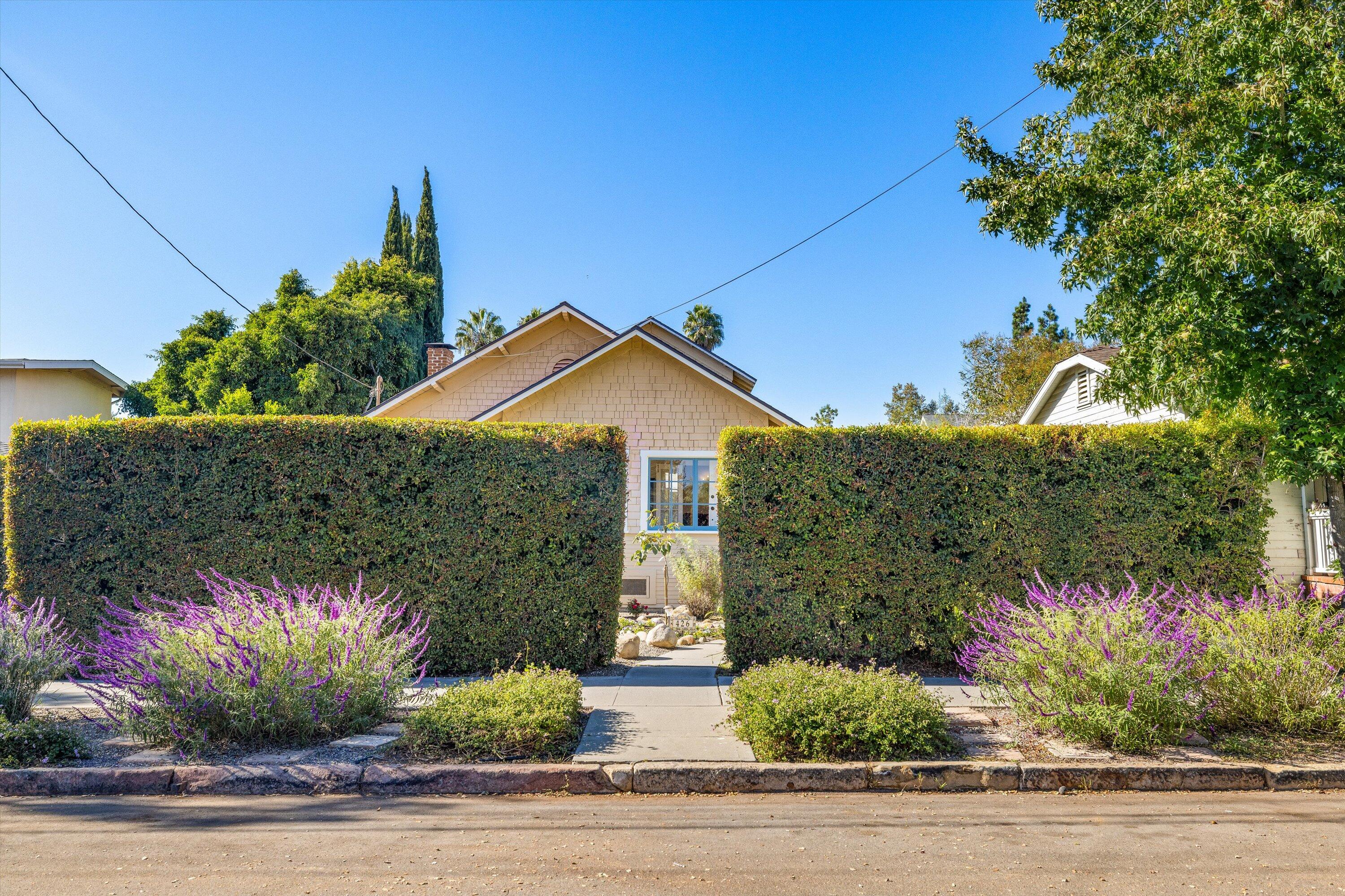 426 W Los Olivos Street