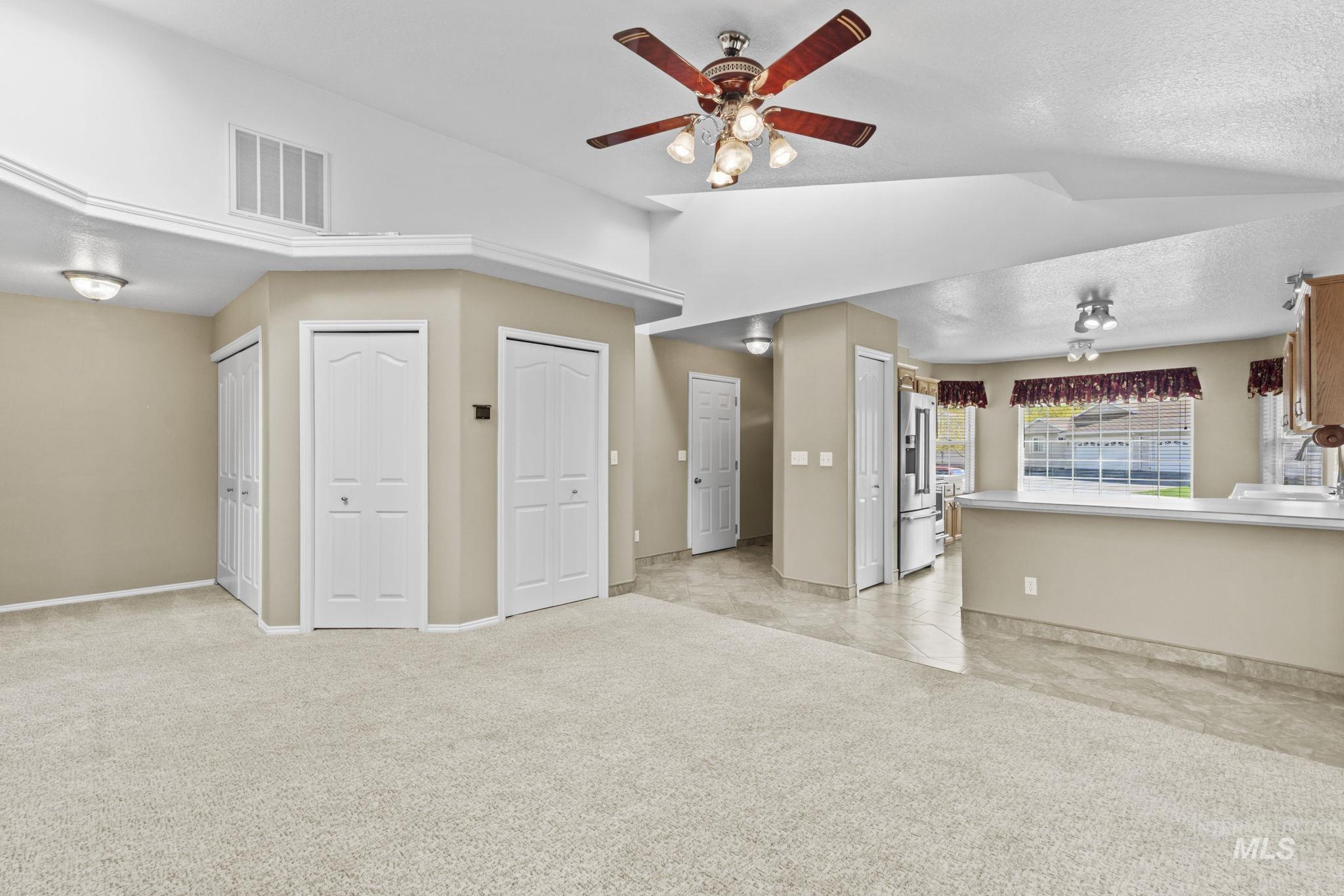 2850 Bannock Hwy Unit: 5