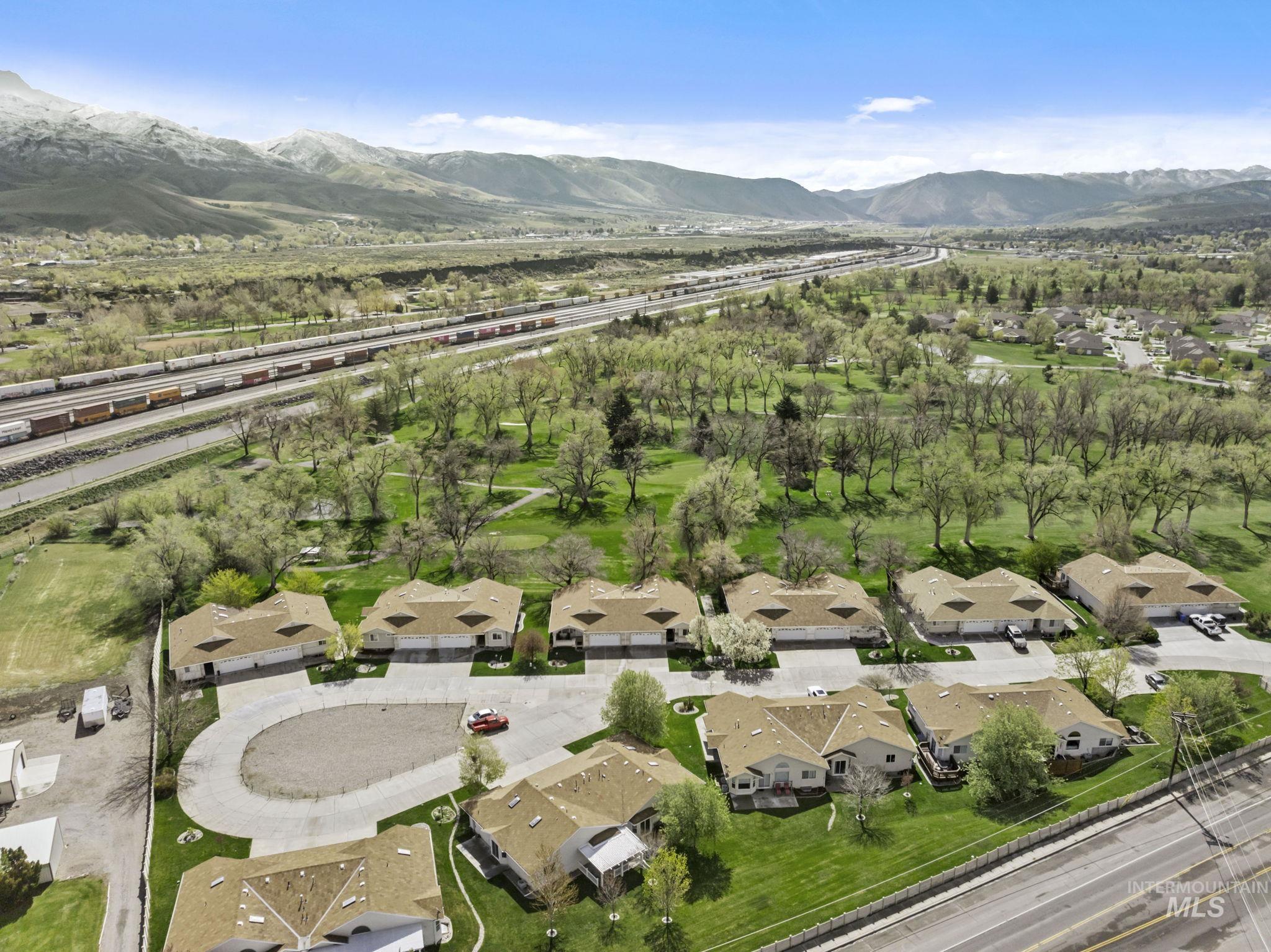 2850 Bannock Hwy Unit: 5