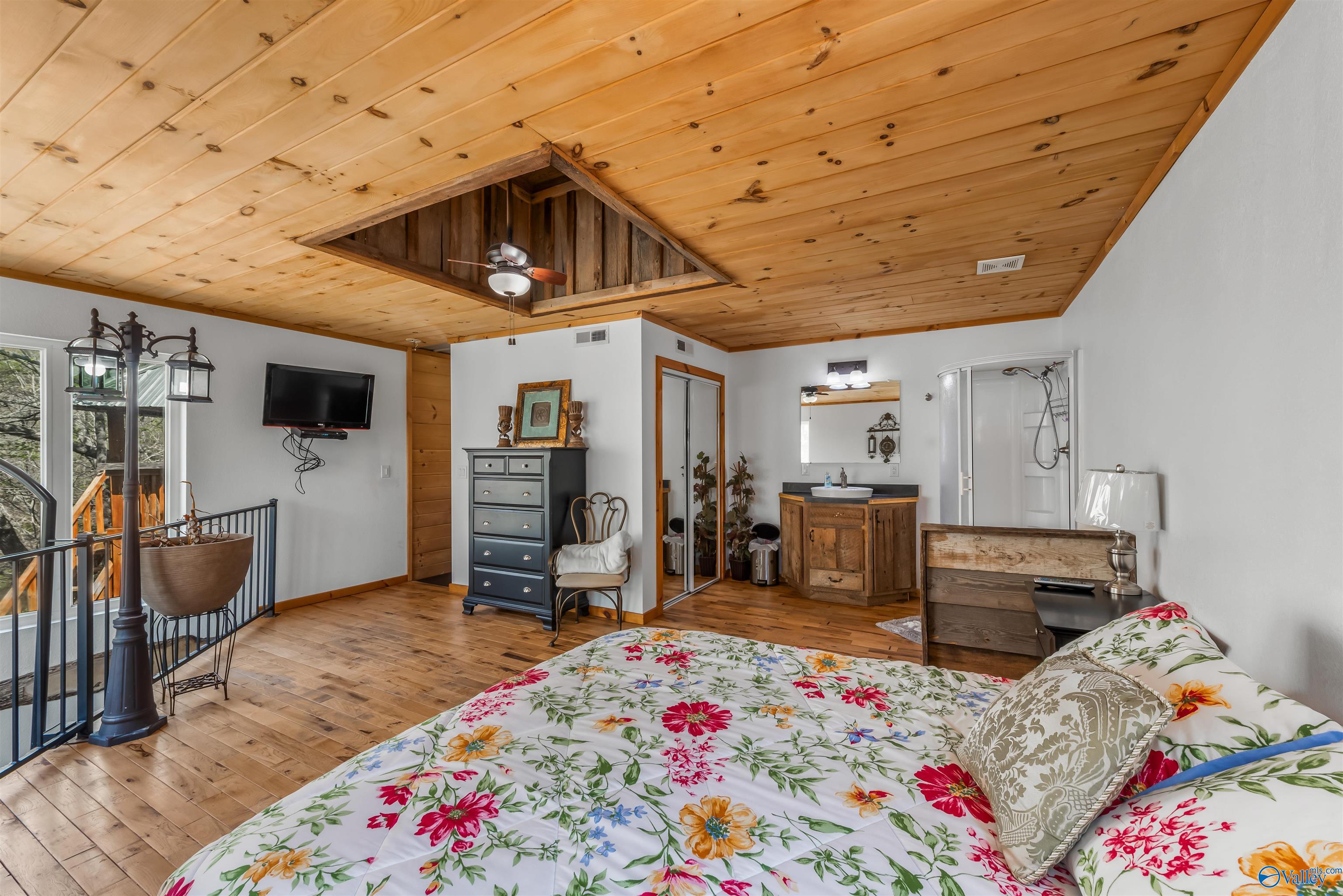 307 Bear Creek Road SE