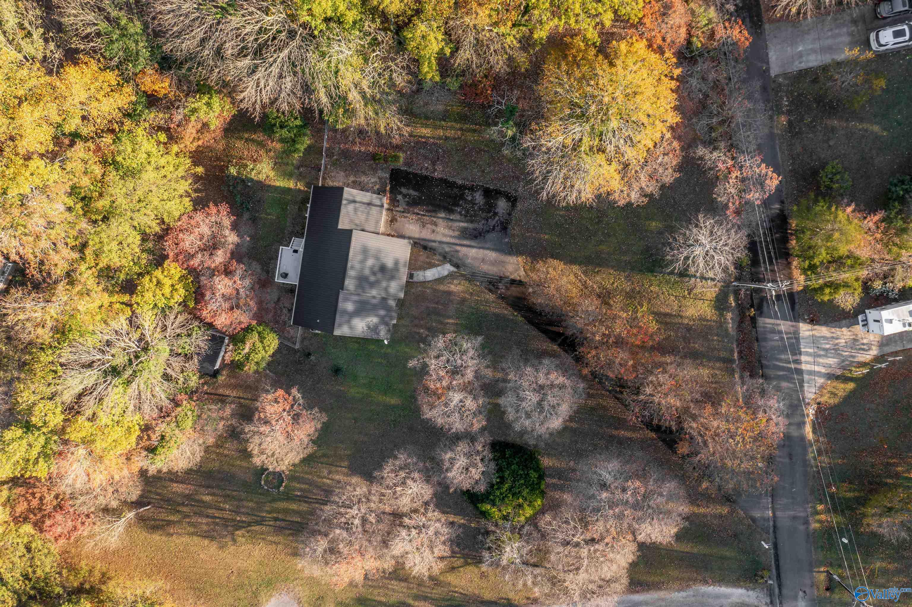 415 Leath Drive NE