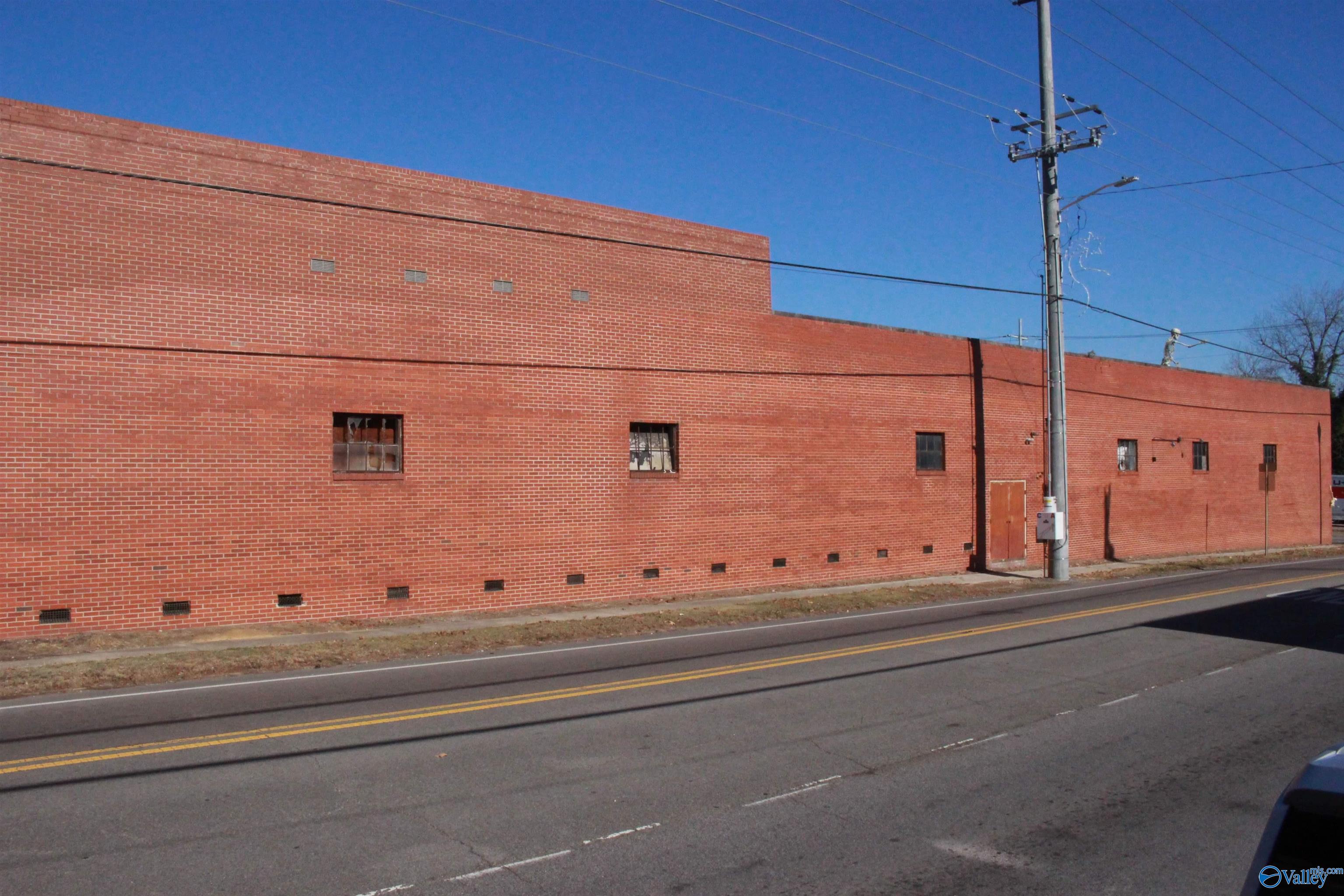 109 N Houston Street