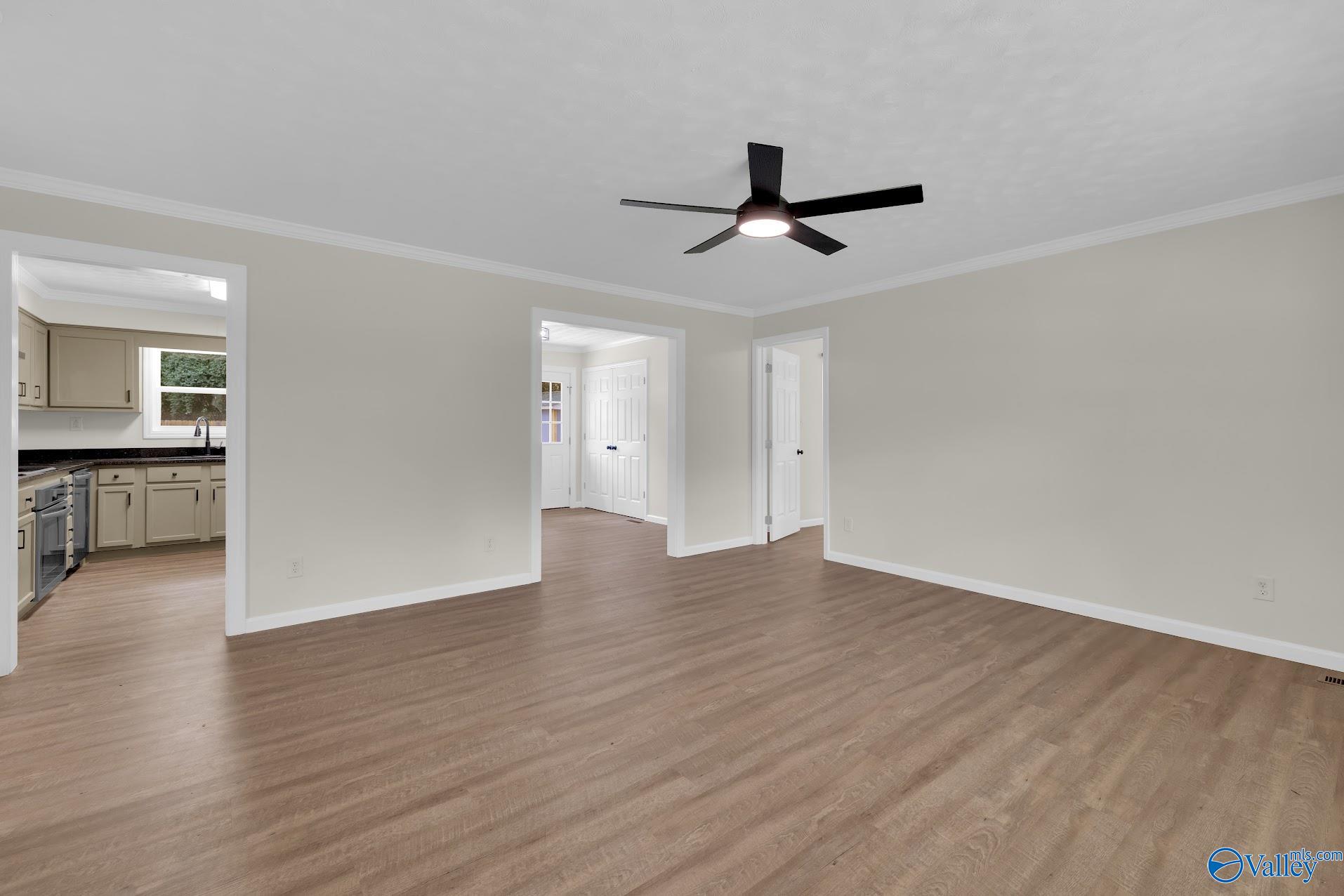 55 NE Sola Circle
