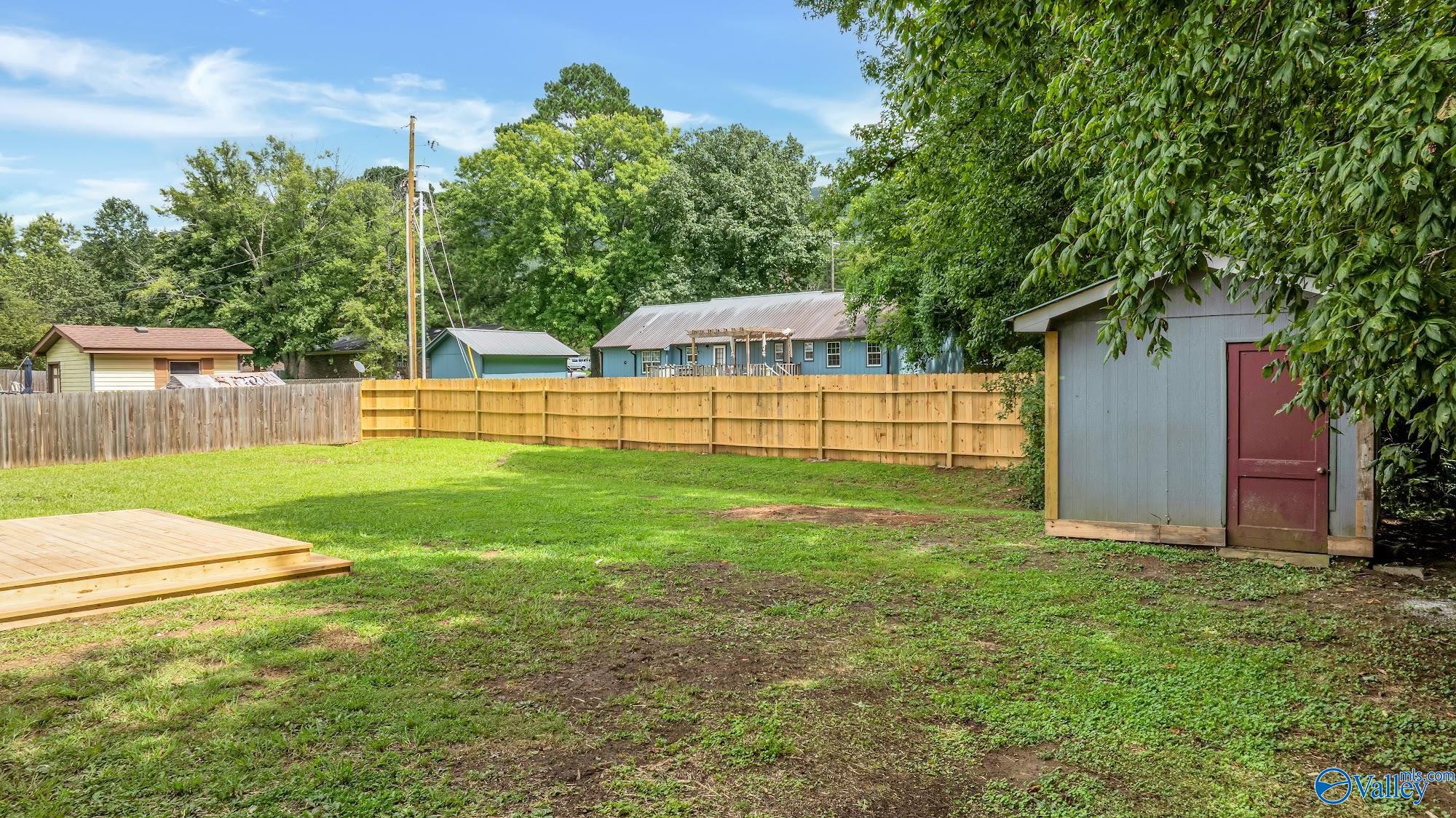 55 NE Sola Circle