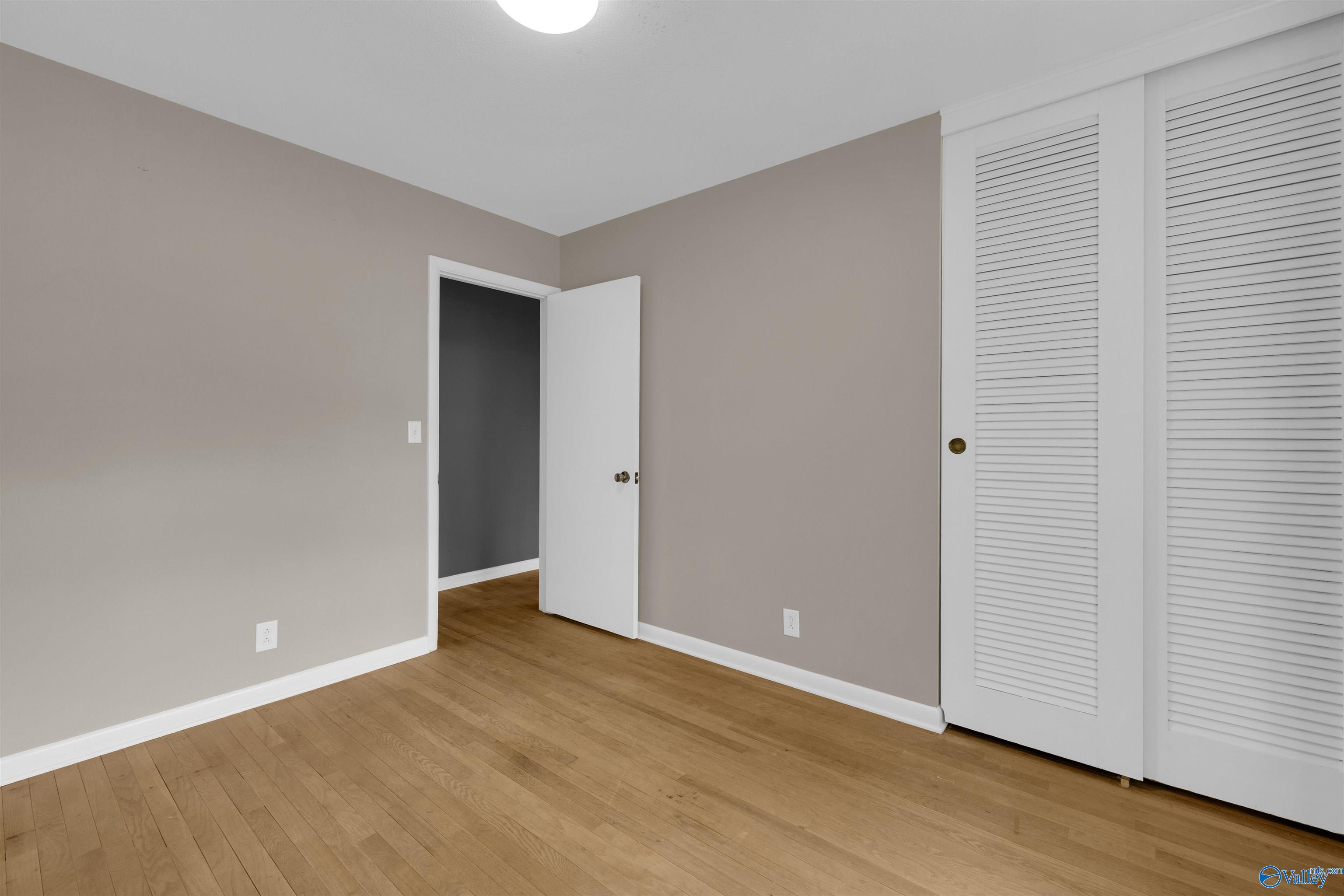 308 Hamilton Drive NE