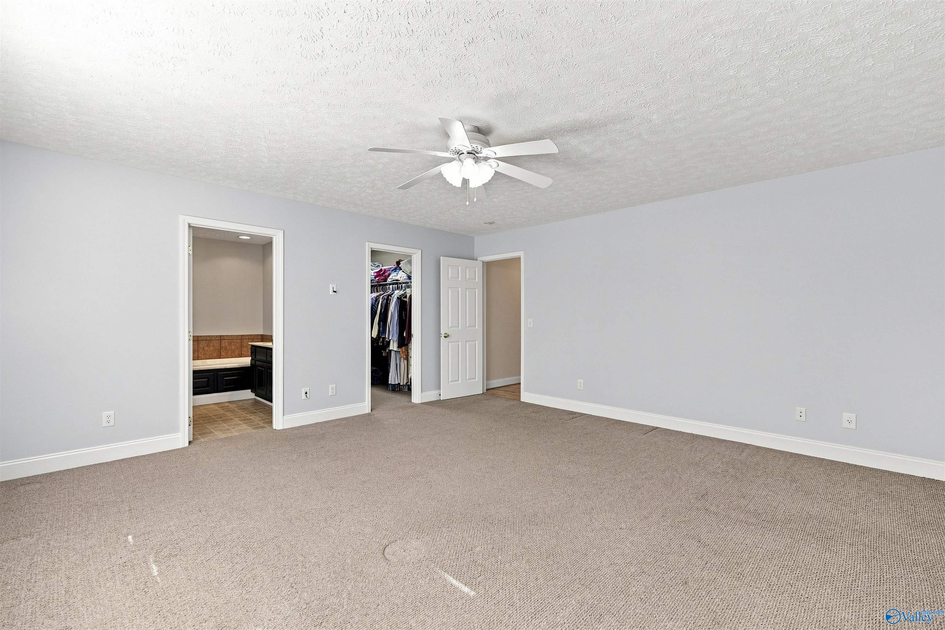 11 Autumn Run Road NE