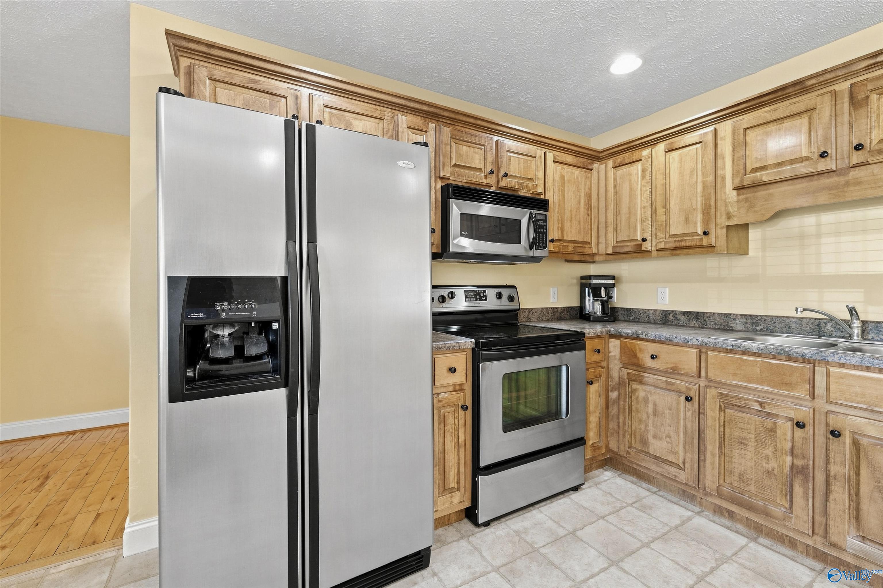 11 Autumn Run Road NE