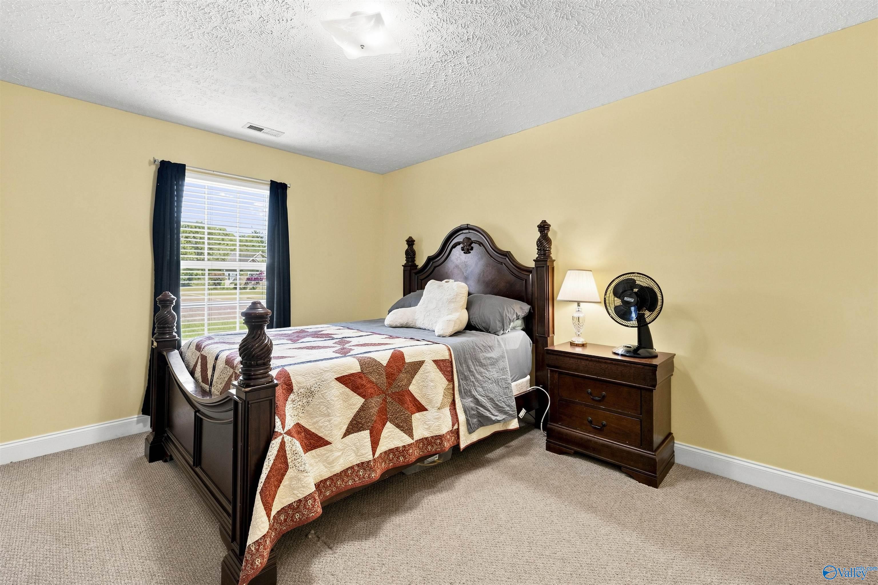 11 Autumn Run Road NE