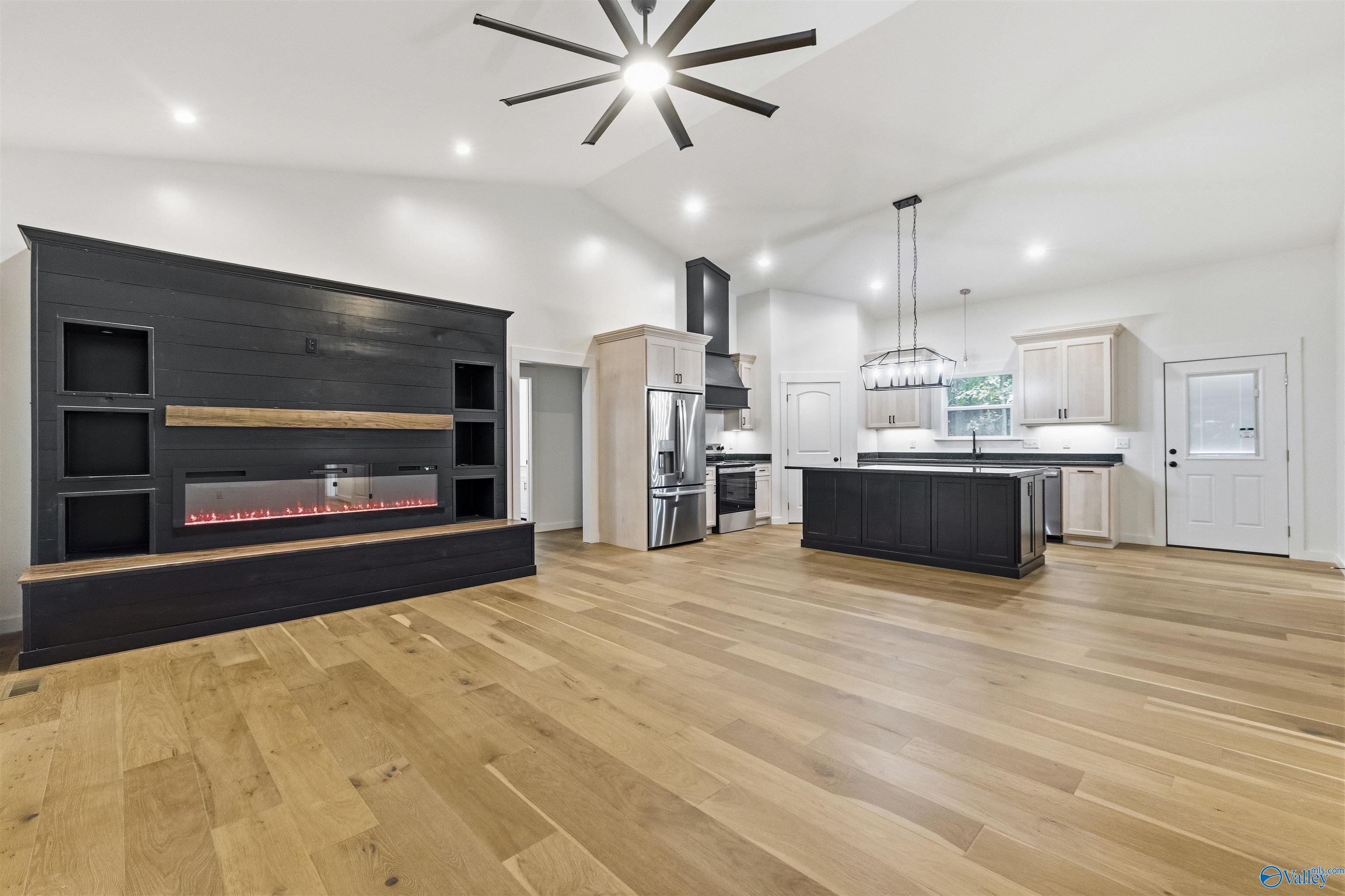 107 Horizon Street
