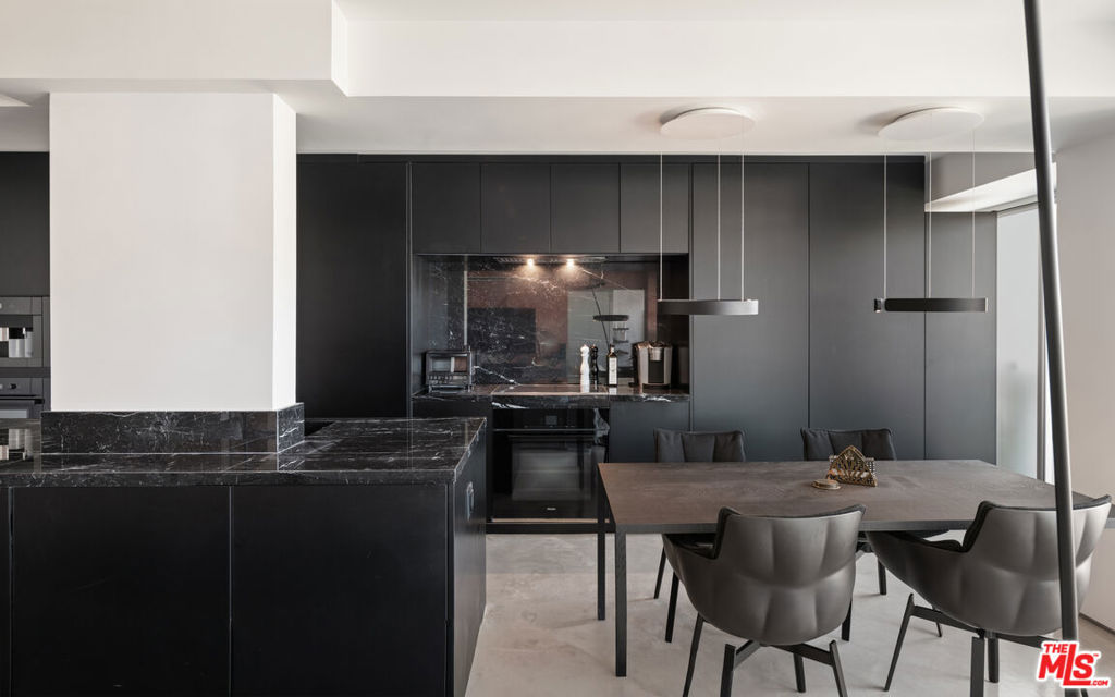 838 N Doheny Drive 1205