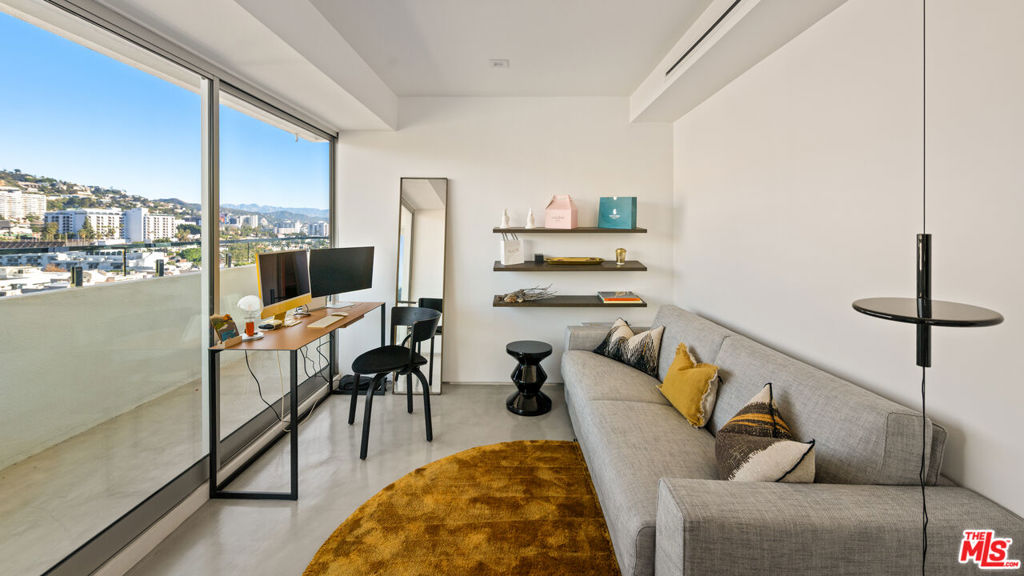 838 N Doheny Drive 1205