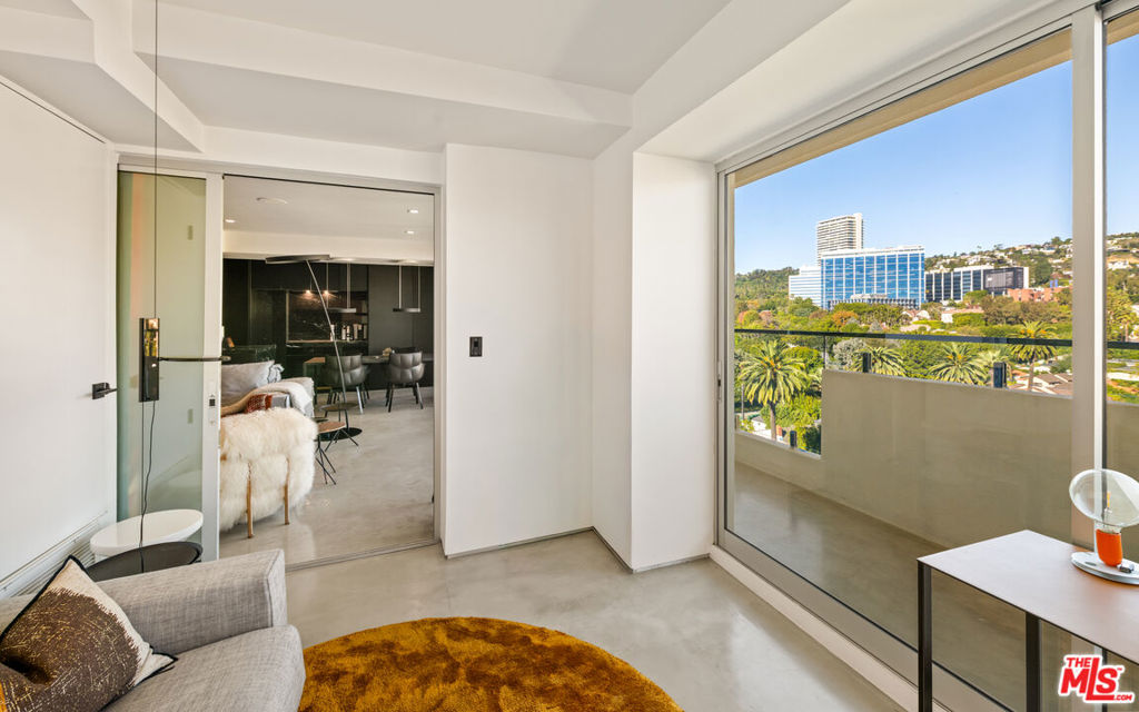 838 N Doheny Drive 1205
