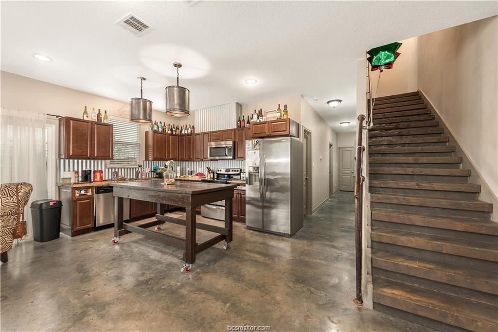 1014 Foster Unit: A