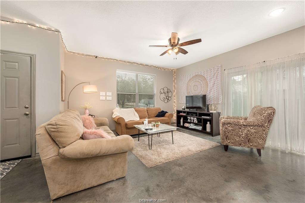 1014 Foster Unit: A