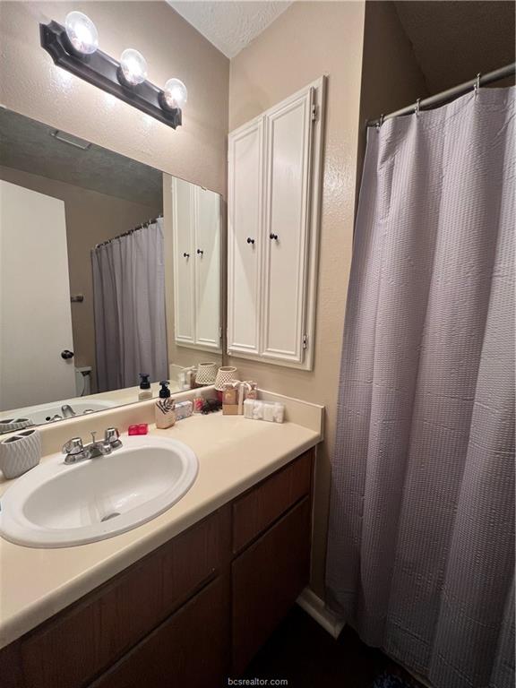 902 Spring Loop Unit: B