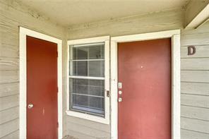 717 Wellesley Court Unit: B