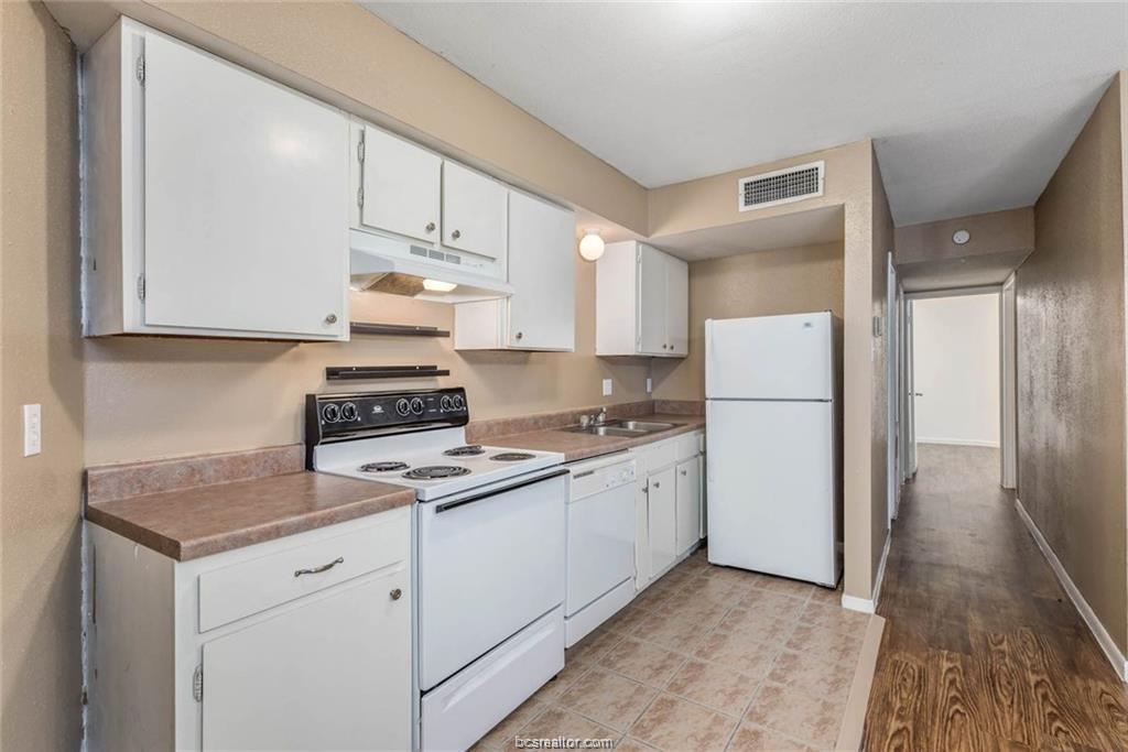 3900 Old College Road Unit: 6