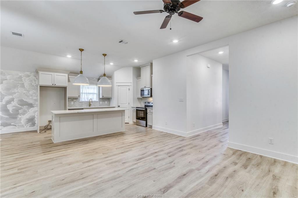 508 Brazos Bend