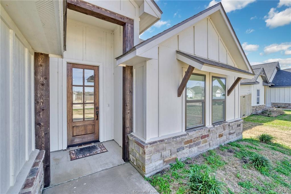 508 Brazos Bend