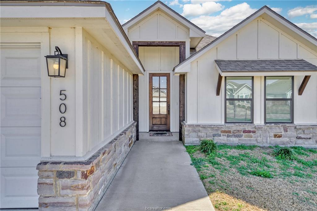 508 Brazos Bend