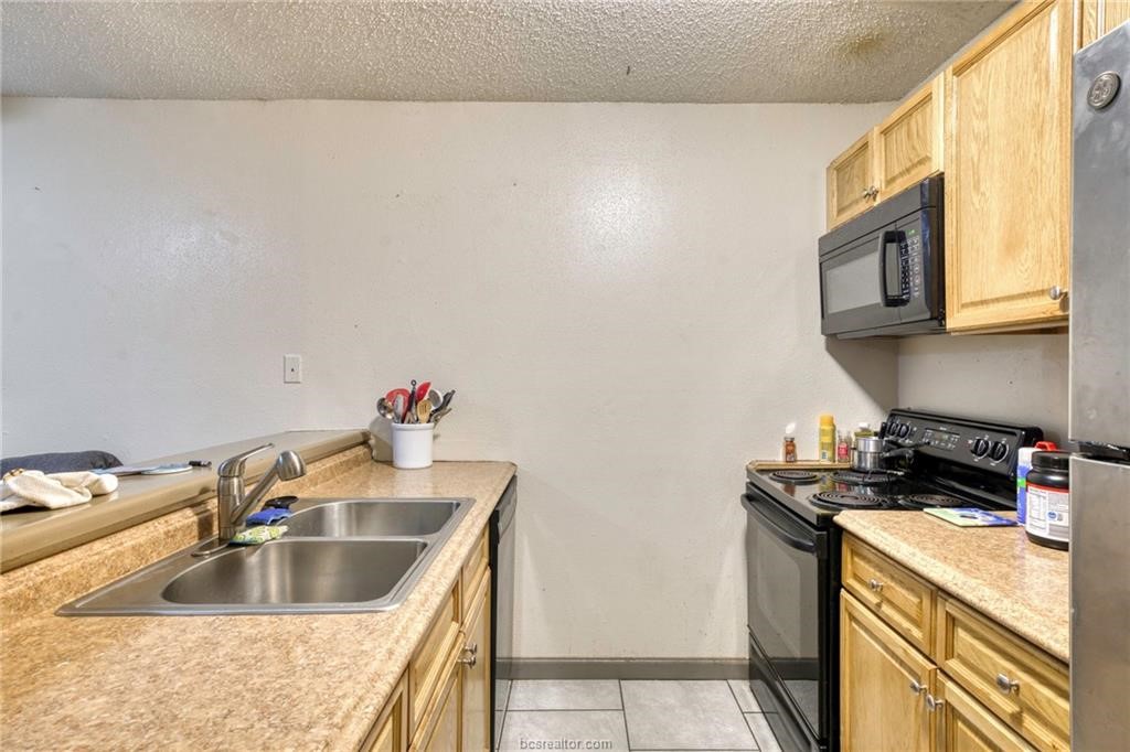 2000 Kazmeier Unit: 8