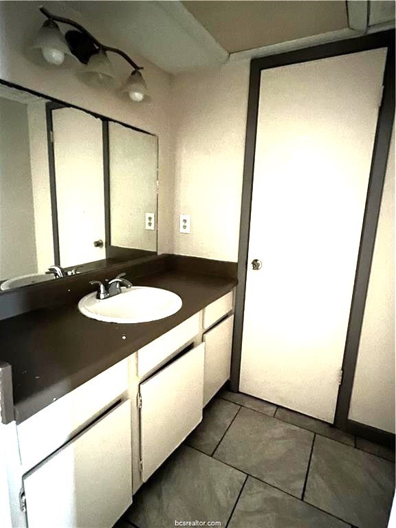 2000 Kazmeier Unit: 8