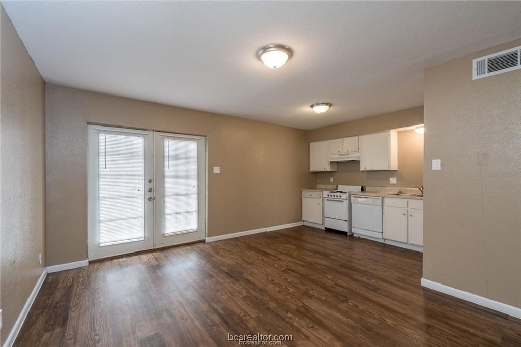 3900 Old College Road Unit: 12