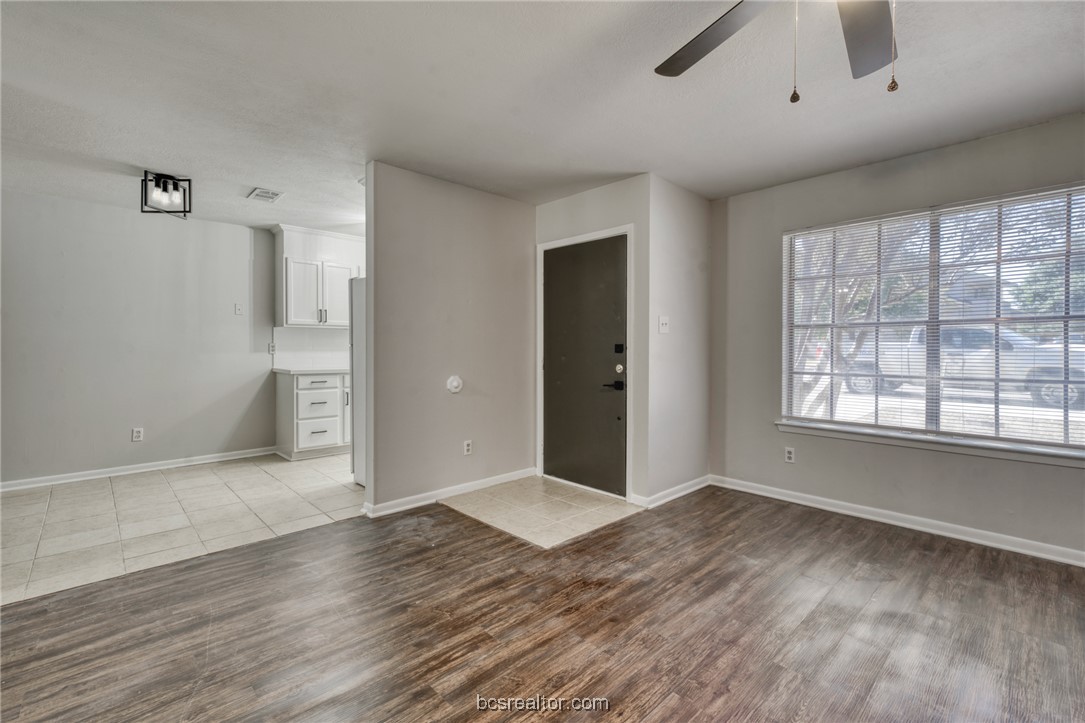 1203 Spring Loop Unit: A