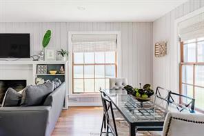 701 GILCHRIST