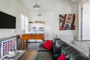 701 GILCHRIST