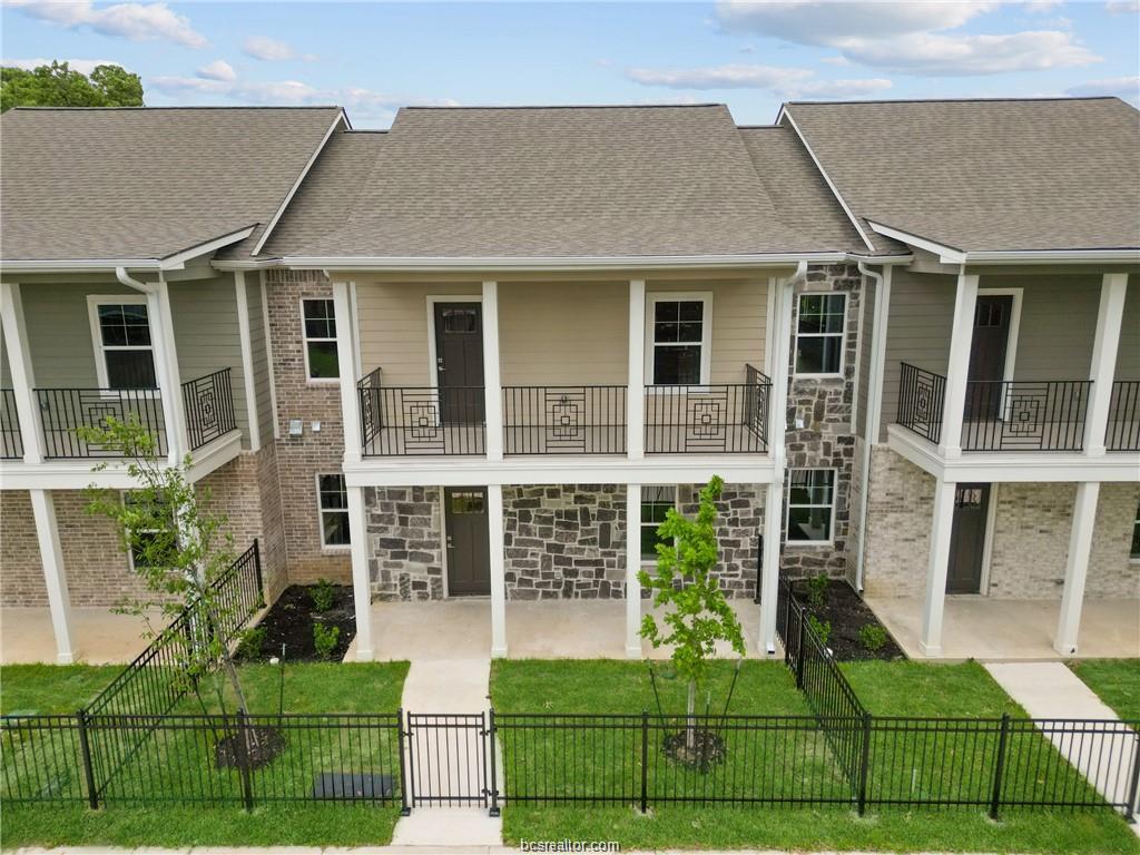 4013 Aspen Street Unit: 114
