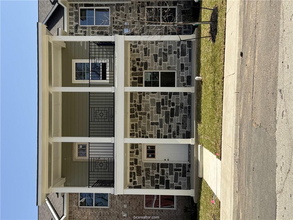 4013 Aspen Street Unit: 124