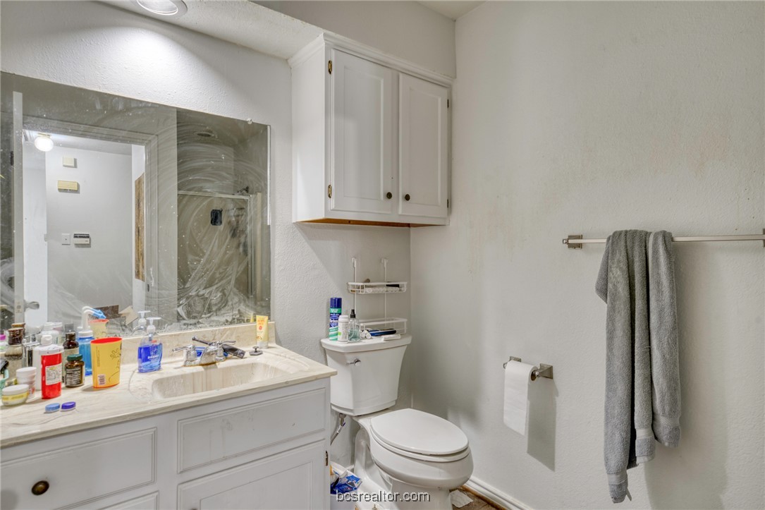 2400 Longmire Dr Unit: 303