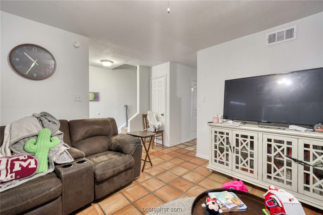 2400 Longmire Dr Unit: 303