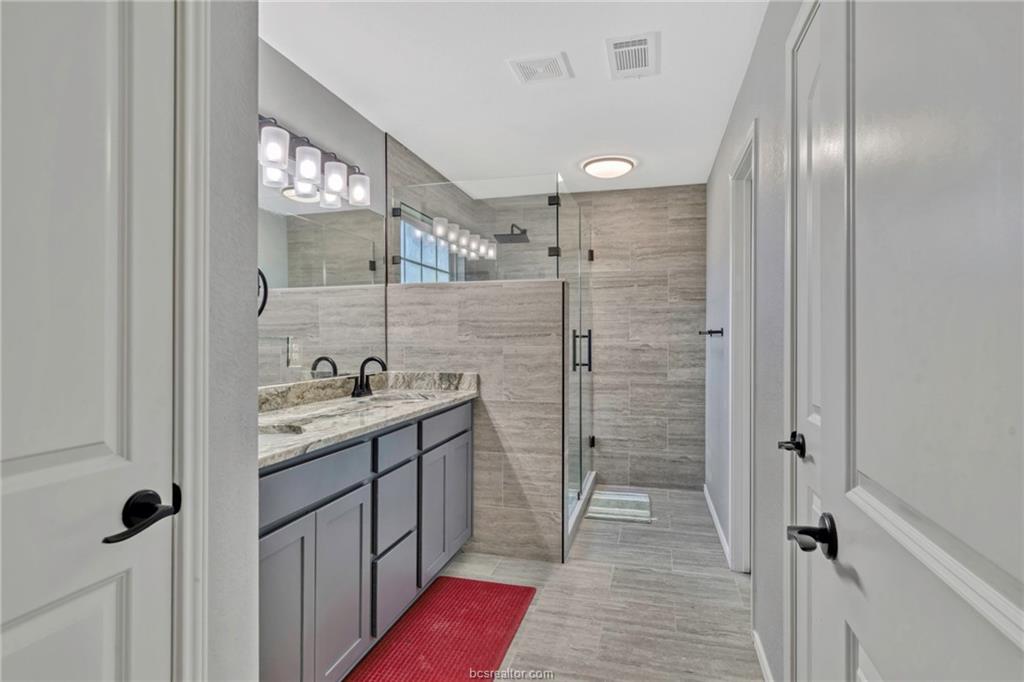 305 TRIUMPH COURT