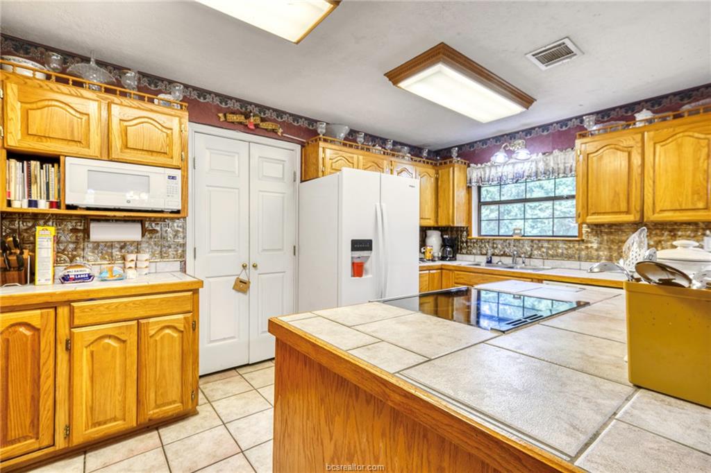 1470 FELLOWSHIP LANE