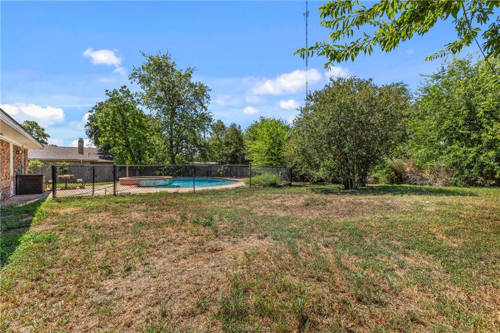 3702 Tanglewood Drive