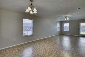 934 Whitewing Lane