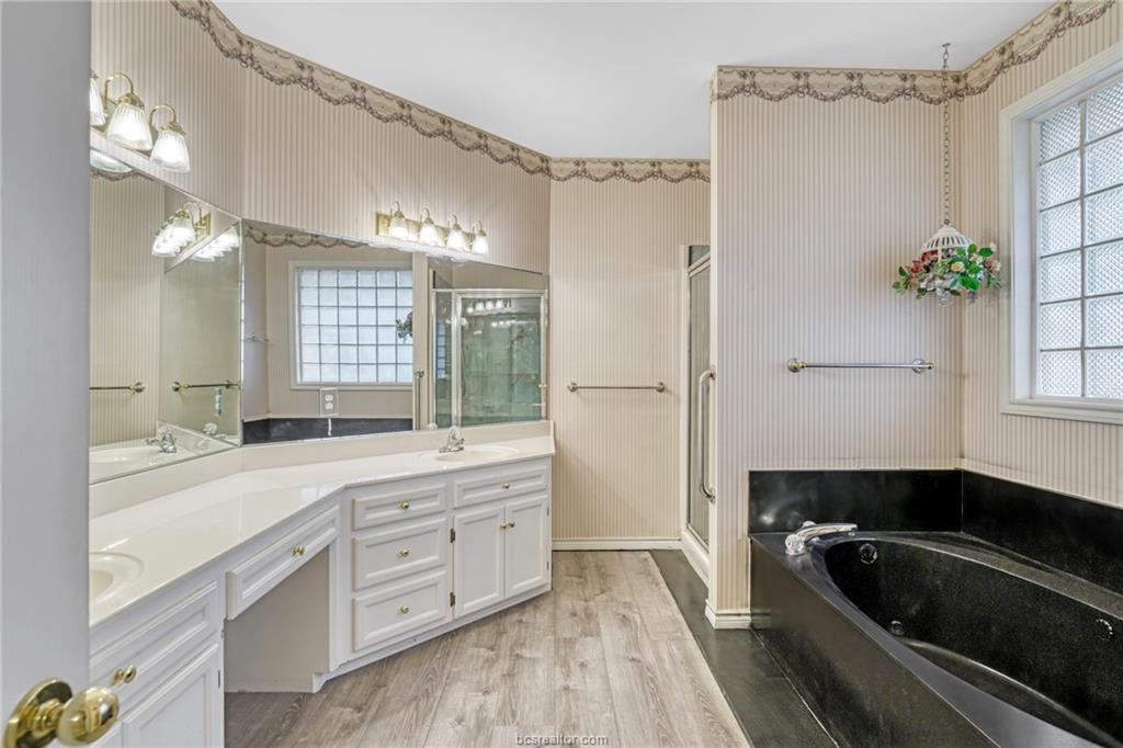 602 Clovis Court