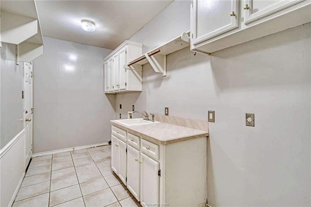 602 Clovis Court