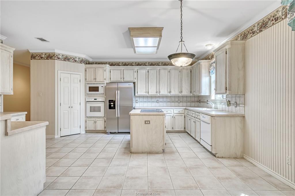 602 Clovis Court