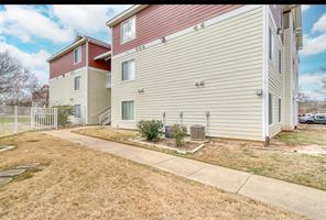 519 Southwest Parkway 103
