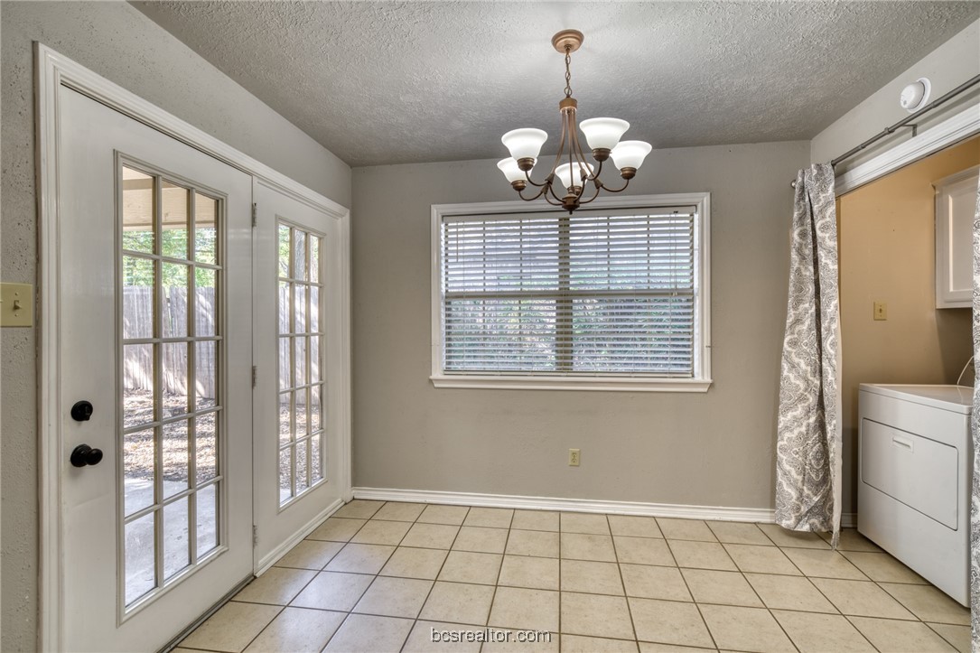 706 Summerglen Drive