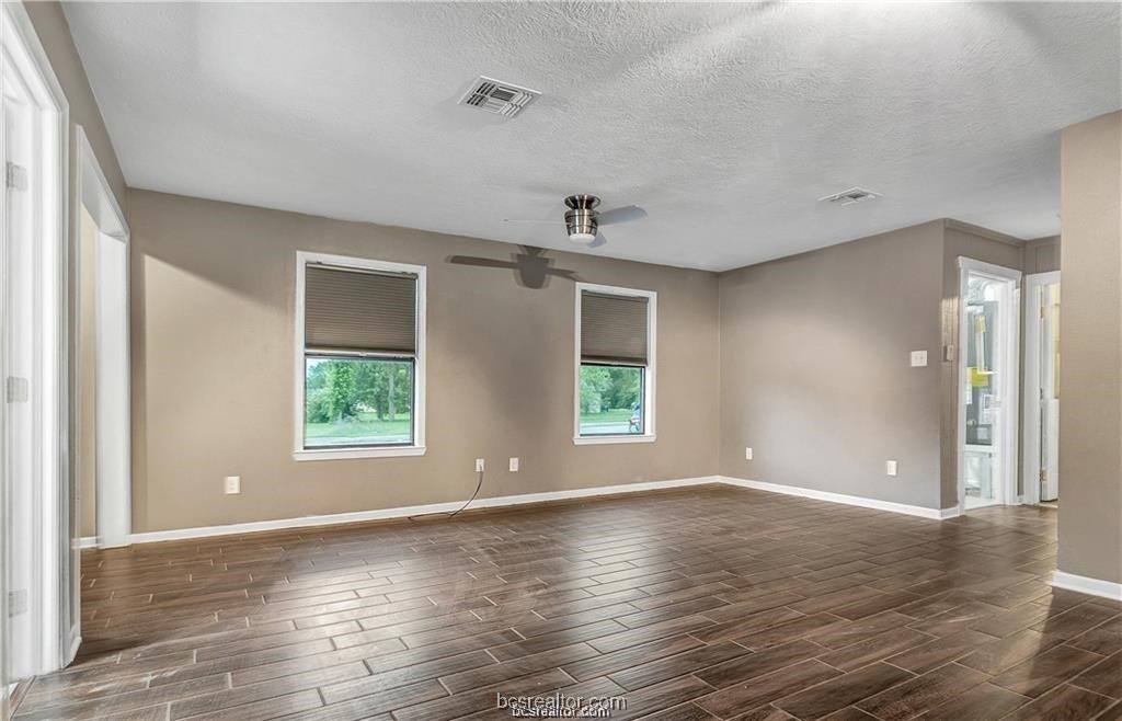 807 Holleman Drive