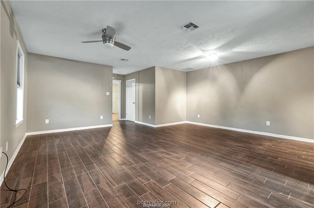 807 Holleman Drive