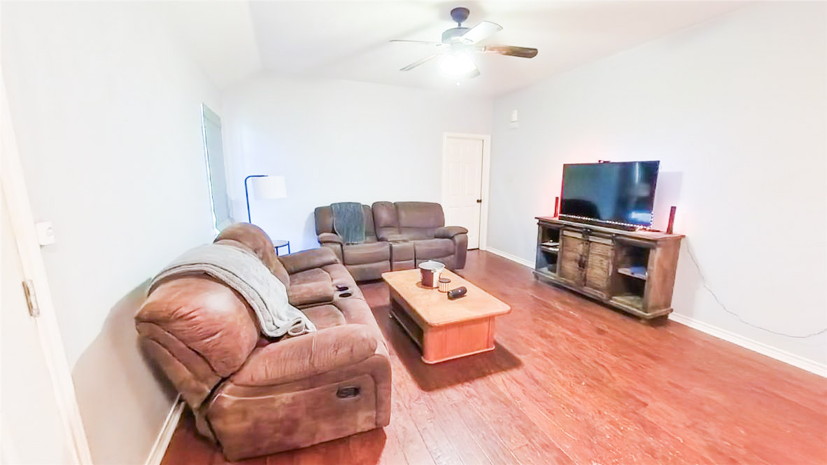 1109 Clearleaf Drive