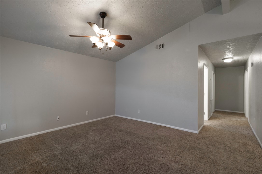 200 Richards Street B