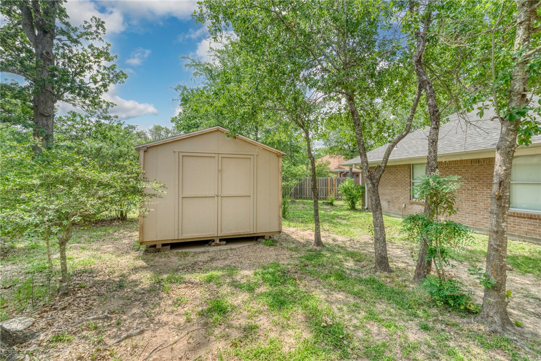 1402 Riverstone Court