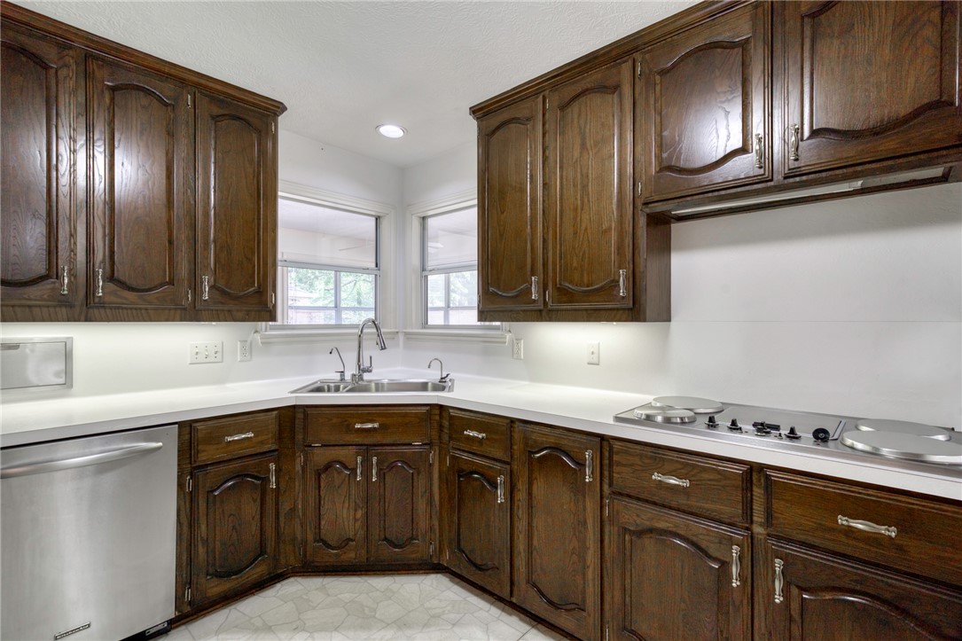 1402 Riverstone Court